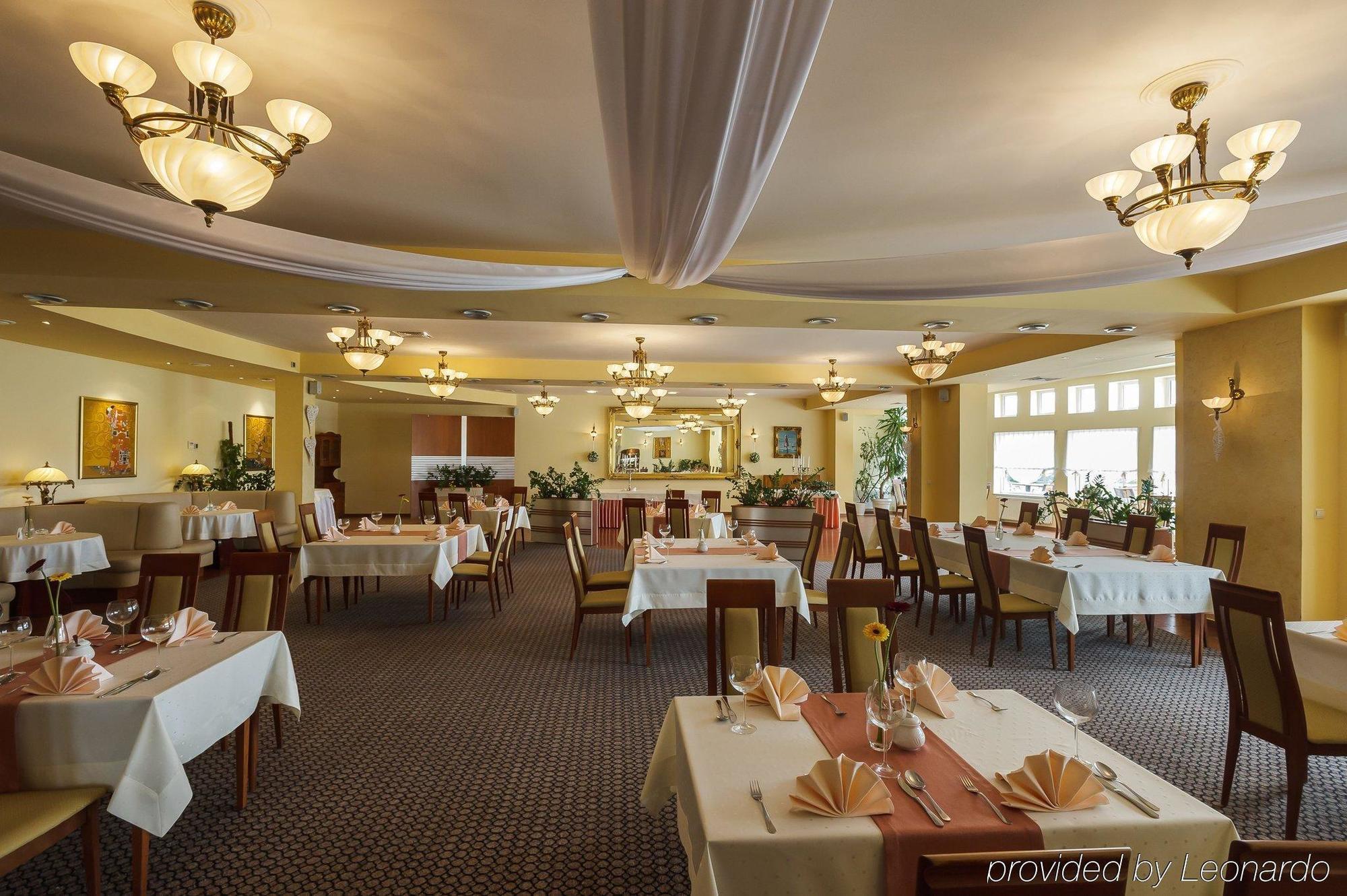 Bialy Dom Henlex Restauracja 3* Poznan